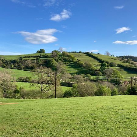Вілла The Snug At Coed Y Gaer Освестрі Екстер'єр фото